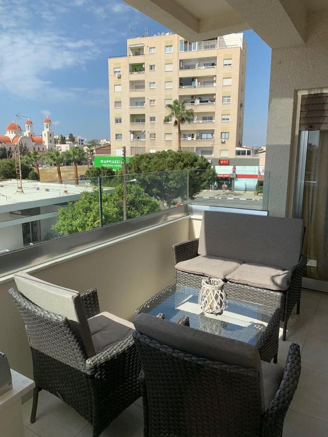 Tony'S Boutique Apartment Larnaca Buitenkant foto