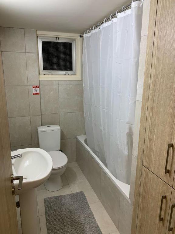 Tony'S Boutique Apartment Larnaca Buitenkant foto